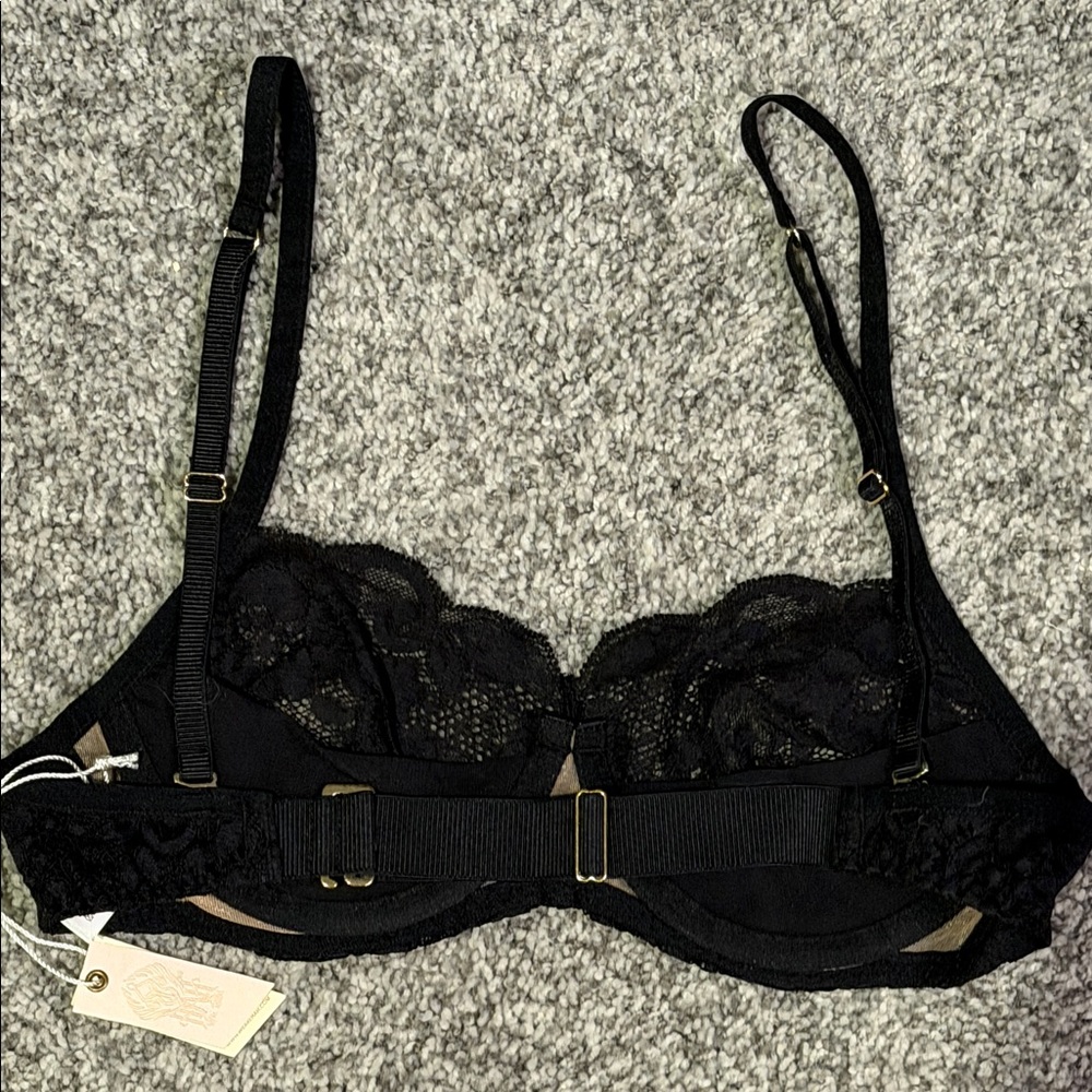 NWT Revolve We Are HAH “Hook Up” Bra in Noir (Black), 30-38D - Picture 7 of 8
